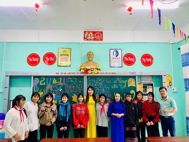 Sôi nổi các hoạt động chào mừng ngày nhà giáo Việt Nam 20/11 (20/11/1982 – 20/11/2025)