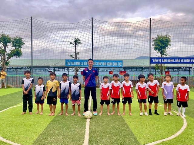 Sôi nổi giải bóng đá học sinh nhà trường