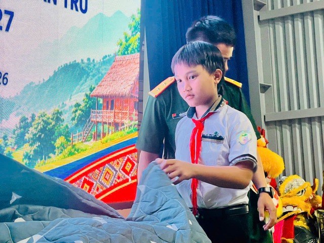 TRƯỜNG PTDTBT TH&THCS NGỌC LINH TỔ CHỨC TẬP HUẤN CÔNG TÁC NỘI VỤ CHO HỌC SINH BÁN TRÚ NĂM HỌC 2026 – 2027