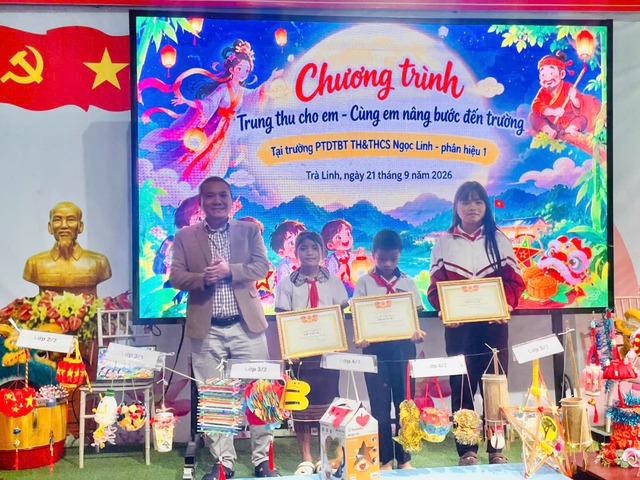 CHƯƠNG TRÌNH “TRUNG THU CHO EM” – SÁNG TẠO LỒNG ĐÈN TÁI CHẾ, LAN TỎA THÔNG ĐIỆP BẢO VỆ MÔI TRƯỜNG